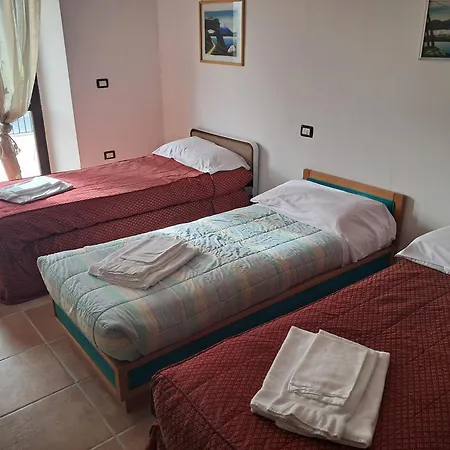 Castello Di Giomici Aparthotel Room photo
