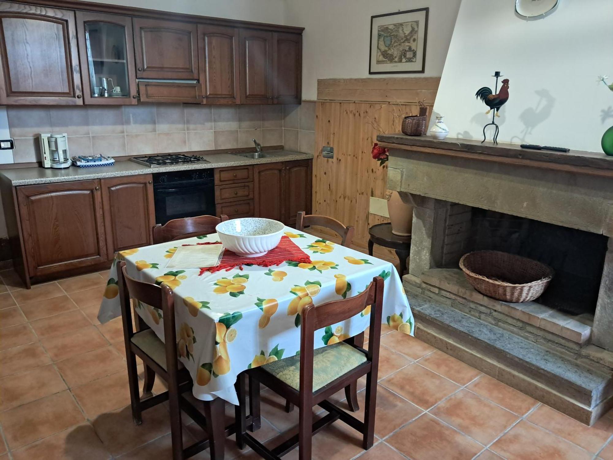 Castello Di Aparthotel Giomici