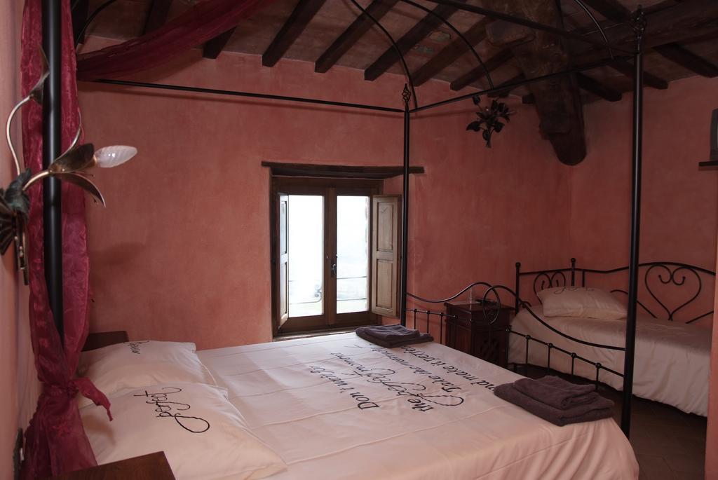 Apartahotel Castello Di 3*
